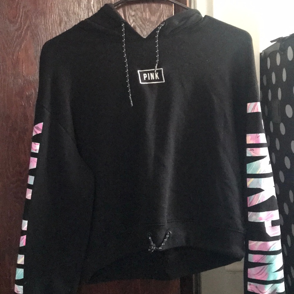 Cropped hoodie